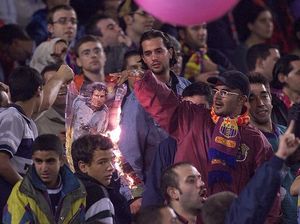 Transfer Luis Figo ke Real Madrid Difilmkan di Netflix