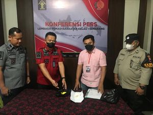 Lapas Semarang Tangkap Wanita Pengunjung Simpan 396 Pil Koplo di Alat Vital Lapas Semarang Tangkap Wanita Pengunjung Simpan 396 Pil Koplo di Alat Vital