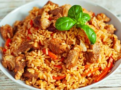 Resep Nasi Daging Bumbu Rempah yang Praktis Pakai Rice Cooker