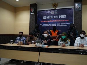 Rumah Pedagang Satwa di Sidoarjo Digerebek, Ribuan Burung Dilindungi Disita Rumah Pedagang Satwa di Sidoarjo Digerebek, Ribuan Burung Dilindungi Disita
