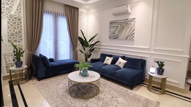 Rumah Arie Untung dan Fenita Rumah Arie Untung dan Fenita