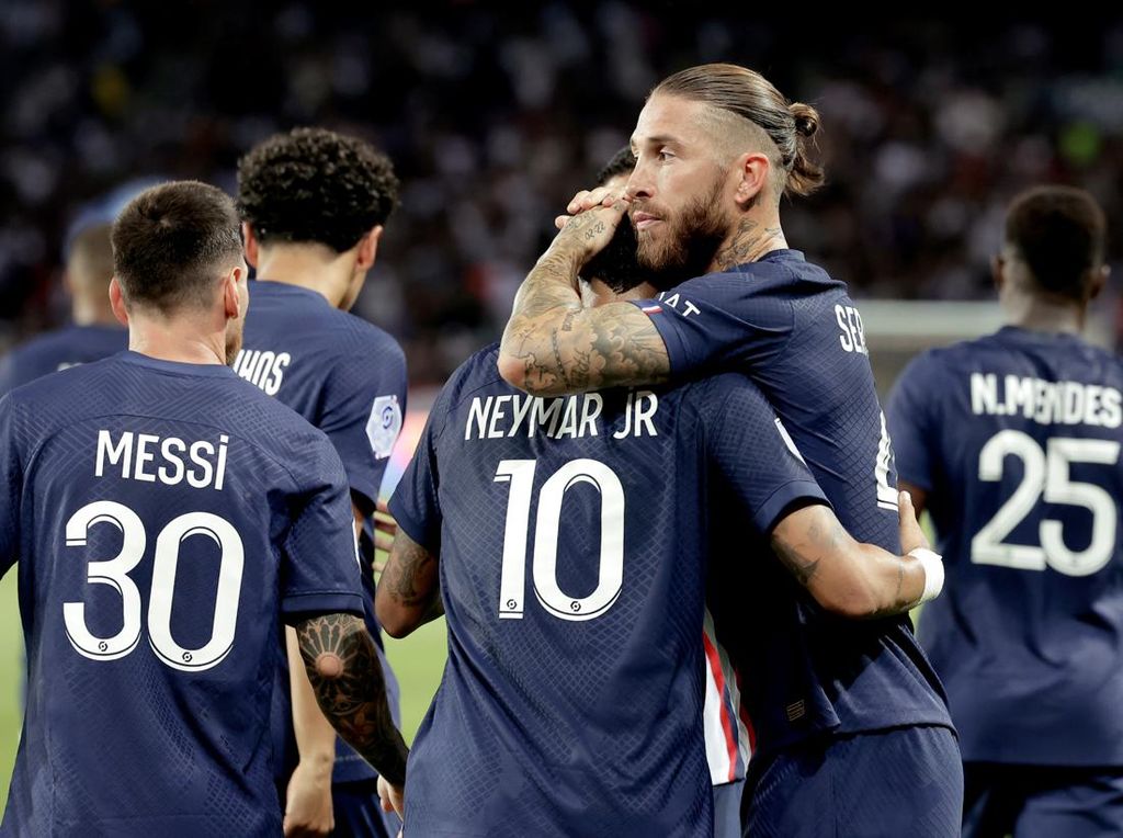 Sergio Ramos, Wasit Mbappe vs Neymar di Ruang Ganti PSG Sergio Ramos, Wasit Mbappe vs Neymar di Ruang Ganti PSG