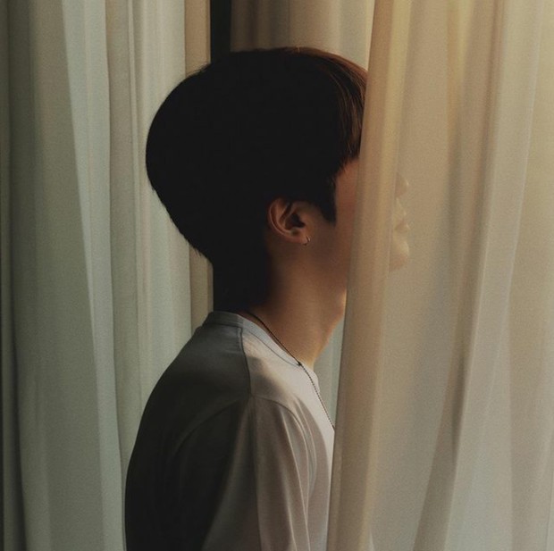 Teaser foto pertama dari single solo Jaehyun bertajuk Forever Only/Foto: instagram.com/smtown Smtown merilis teaser pertama dari Forever Only single solo pertama Jaehyun NCT.