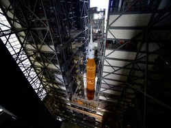 Hari Ini NASA Akan Terbangkan Roket ke Bulan