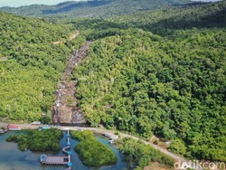 Wow! Anambas Punya Air Terjun 7 Tingkat, Tingginya Capai 560 M
