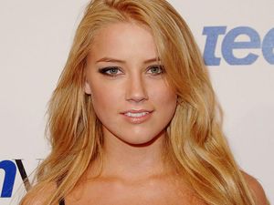 Bikin Pangling! 10 Foto Amber Heard Muda, Kini Ditawari Main Film Dewasa Bikin Pangling! 10 Foto Amber Heard Muda, Kini Ditawari Main Film Dewasa