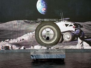 Ramaikan GIIAS 2022, Bridgestone Pamer Ban yang Bisa Dipakai di Bulan