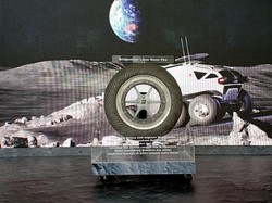 Ramaikan GIIAS 2022, Bridgestone Pamer Ban yang Bisa Dipakai di Bulan