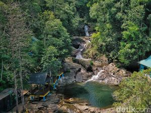 Dinginnya Air Terjun Neraja, Wisata Hidden Gem di Anambas