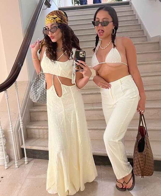 Eileen dress/Foto: Instagram.com/@vanessahudgens