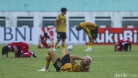 Keunggulan itu berhasil dipertahankan Persis sampai akhir sehingga mendapatkan poin pertamanya. Gavin Kwan Cs pun merangksek ke peringkat ke-15 dengan menggeser Barito Putera.