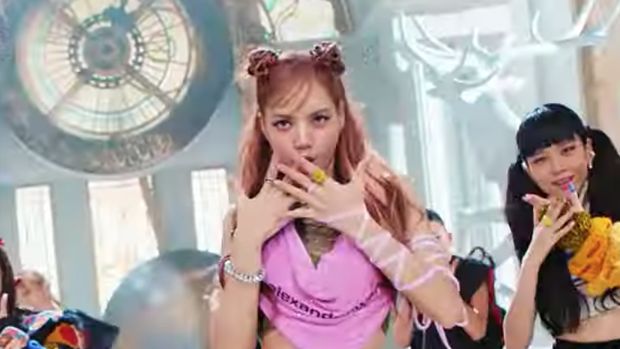 Harga Baju BLACKPINK di Video Klip Pink Venom