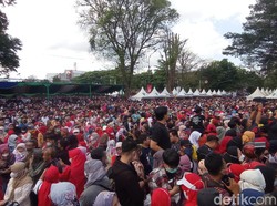 Kerumunan di Puncak HUT Jabar, DPRD Desak Satgas COVID-19 Lakukan Tes