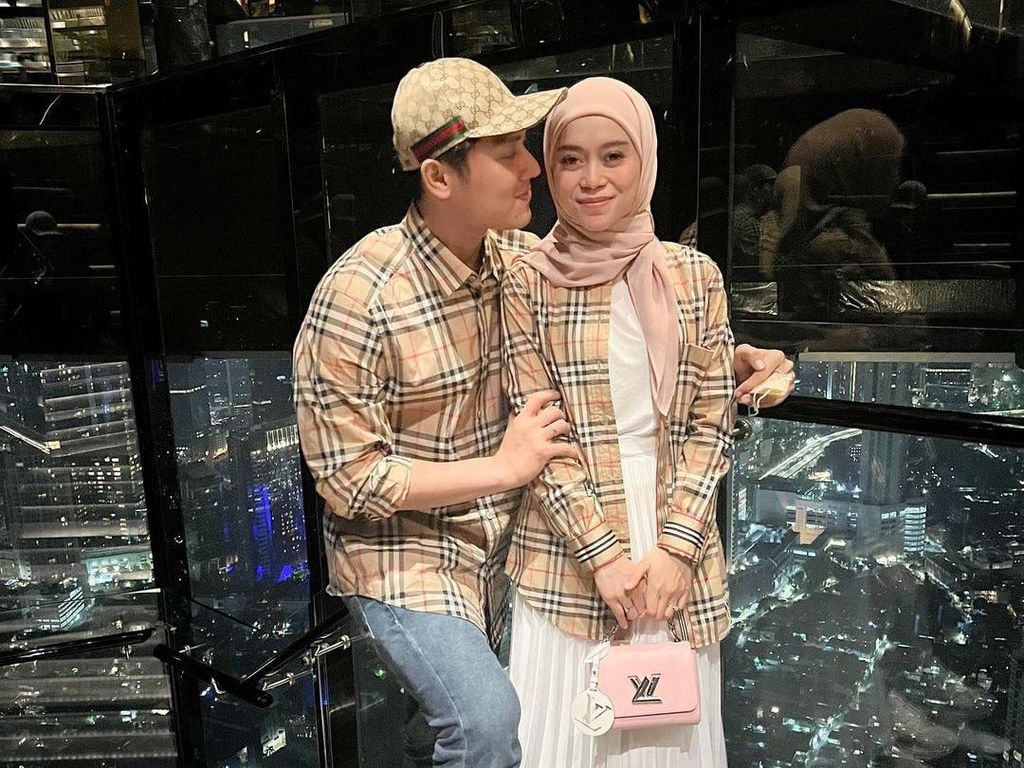 Jejak Cinta Lesti dan Billar: dari Perjodohan Tukul Berujung ke Rumah Sakit Jejak Cinta Lesti dan Billar: dari Perjodohan Tukul Berujung ke Rumah Sakit