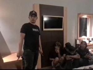Polisi Gerebek Prostitusi Online di Makassar, 5 Muncikari-5 PSK Diamankan