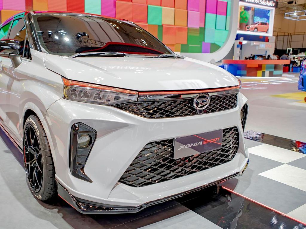 Ciamik! Inspirasi Modifikasi Daihatsu Xenia Bergaya Racing Look Ciamik! Inspirasi Modifikasi Daihatsu Xenia Bergaya Racing Look