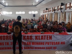 Pak Jokowi Tolong! Ratusan Honorer K2 Klaten Seleksi 2013 Tak Jelas Nasibnya