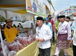 Tekan Inflasi, Pemprov Riau Gelar Operasi Pasar-Ajak ASN Tanam Cabai