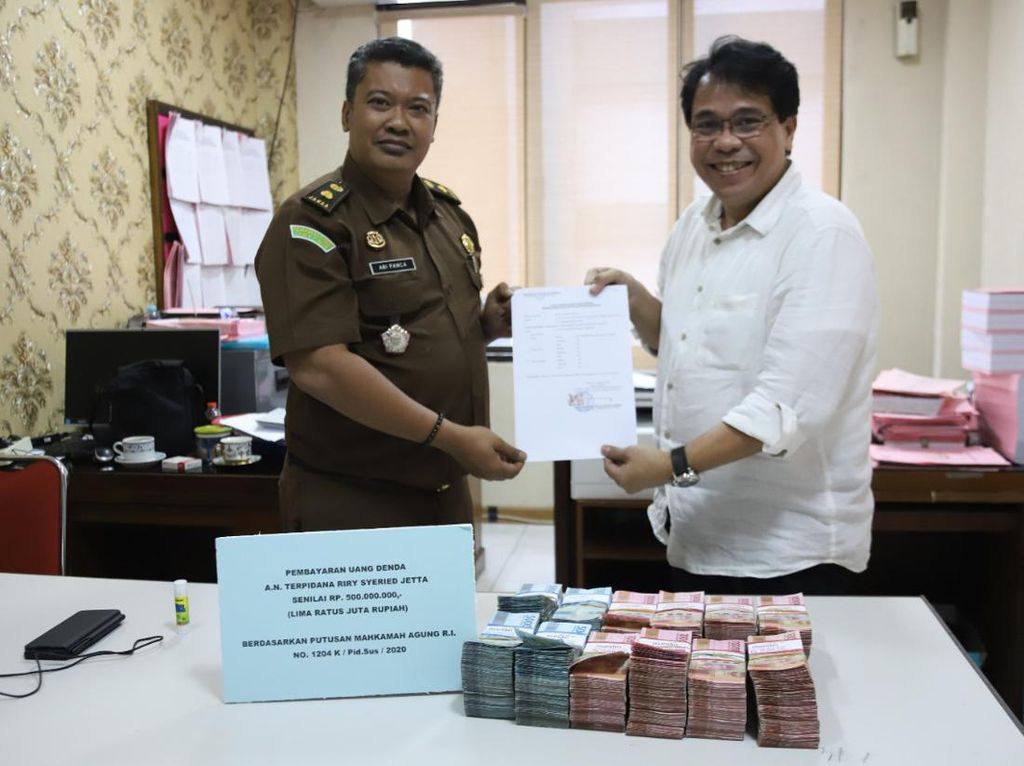 Terpidana Korupsi di Surabaya Kembalikan Uang Negara Rp 500 Juta
