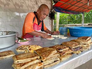 Selama 32 Tahun Penjual Ini Jual Roti Canai Rp 1.600 Per Porsi