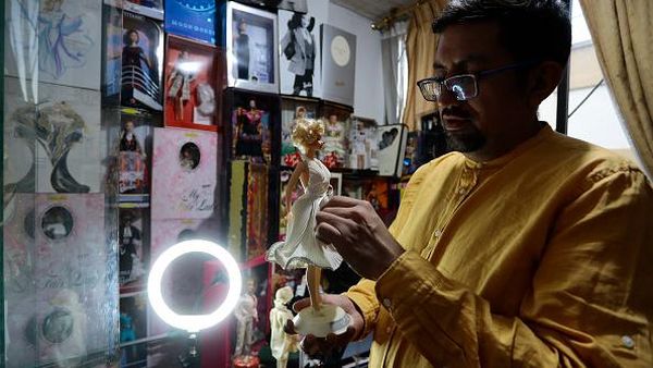 Pria Ekuador Ini Koleksi 850 Barbie, Totalnya Mencapai Rp 600 juta