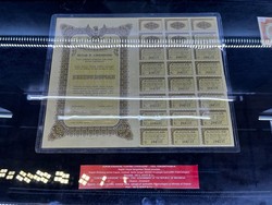 Rupiah Pernah Digunting Lho, Nilainya Jadi Cuma Setengah