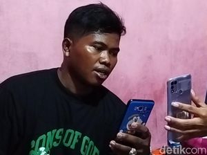 Tak Ingin Terlena gegara Viral Dir Dur Daeng, Sarino Tetap Jualan Keliling