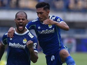 7 Pemain Inti Persib Absen Saat Lawan Persita 7 Pemain Inti Persib Absen Saat Lawan Persita