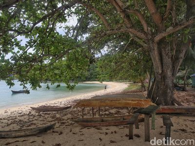 Potret Pantai Kusik di Anambas, Sangat Tenang dan Pas buat Me Time