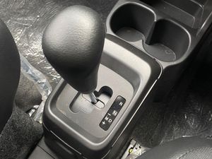 Suzuki S-Presso AGS Tak Punya Tuas Transmisi P, Bagaimana Cara Parkirnya? Suzuki S-Presso AGS Tak Punya Tuas Transmisi P, Bagaimana Cara Parkirnya?