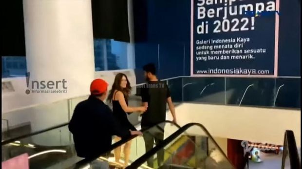 Wulan Guritno dan Sabda Ahessa