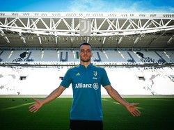 Kostic Mau ke Juventus karena Pengaruh Vlahovic