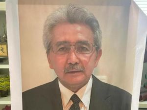 Sosok Hermanto Dardak, Ayah Wagub Jatim yang Kecelakaan di Tol Sosok Hermanto Dardak, Ayah Wagub Jatim yang Kecelakaan di Tol