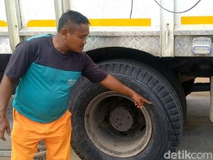 Kesaksian Sopir Truk yang Ditabrak Mobil Ayah Emil Dardak di Tol Kesaksian Sopir Truk yang Ditabrak Mobil Ayah Emil Dardak di Tol