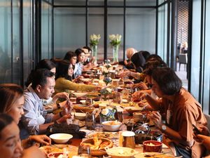 Rijsttafel dengan 8 Menu Kreasi Sisca Soewitomo Disajikan di Resto Ini