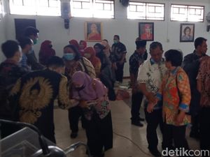 Tolong Dengar Pak Jokowi! Begini Curhat Pilu Honorer K2 Klaten