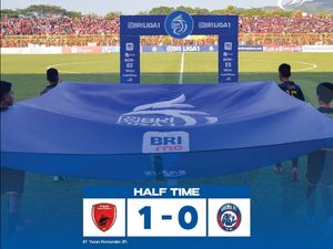 PSM Unggul 1-0 dari Arema di Babak Pertama Berkat Gol Penalti