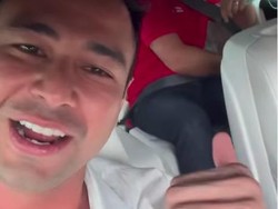 Legenda Sepakbola Michael Owen Hadiri Ultah Rafathar