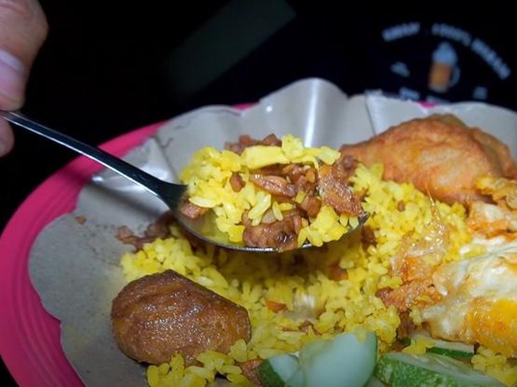Efek Kenaikan BBM, Apa Kabar Harga Nasi Kuning dan Bubur Ayam? Efek Kenaikan BBM, Apa Kabar Harga Nasi Kuning dan Bubur Ayam?