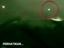 Pakar Drone Buka Suara soal Penampakan Cahaya Aneh di Gunung Semeru