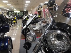 Nggak Nyangka! Ada Bursa Moge di WTC Mangga Dua