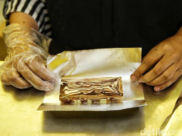 Potret Pabrik Cokelat Dodol Garut Menolak Kalah dari Pandemi