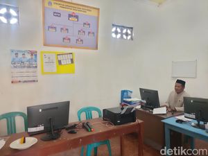 Desa Barugae di Bone Tak Punya Kantor, 17 Tahun Numpang di Rumah Kades