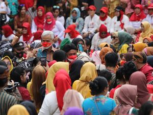 Teori Sosiologi Makro: Pengertian, Paradigma, Tokoh, dan Contohnya