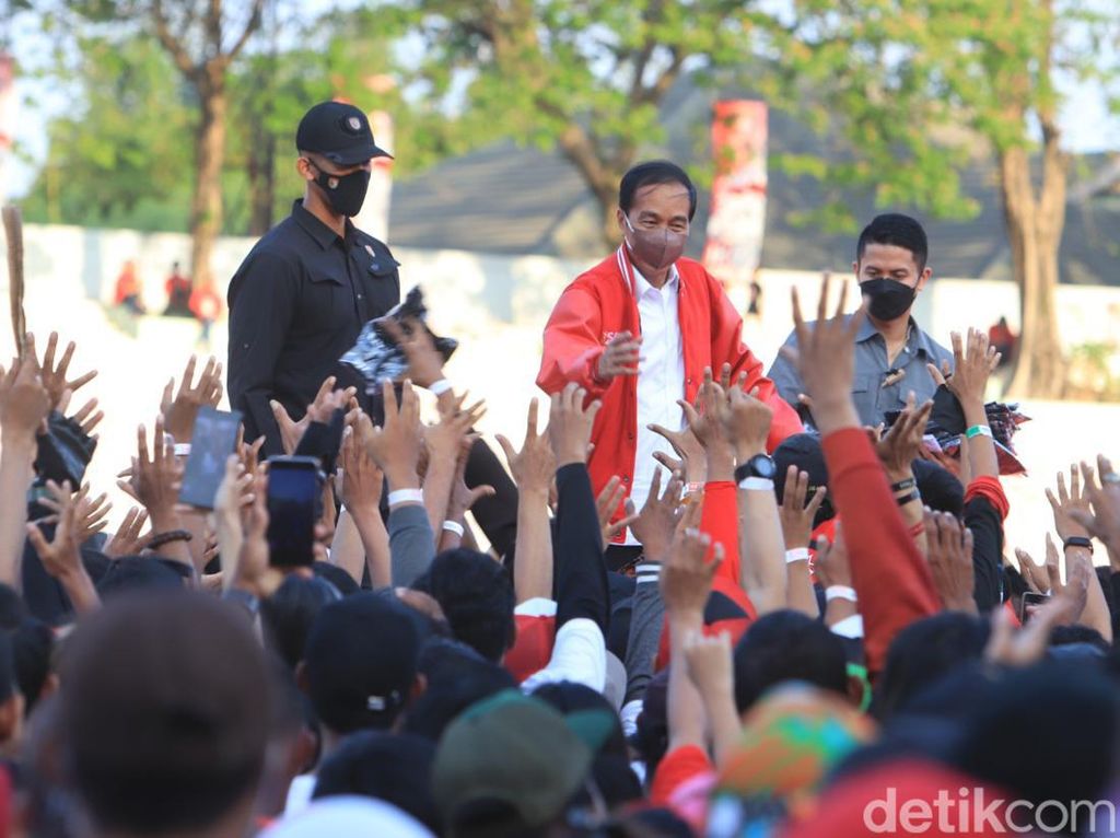 Koalisi Gerindra-PKB Jatim Akui Power Jokowi saat Ketemu Relawan Surabaya