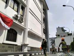 Ruangan DPRD Jabar yang Terbakar Simpan Arsip Penting