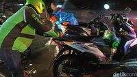 Potret Sejumlah Kendaraan Mogok gegara Terobos Banjir di Medan