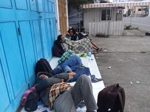 12 Penumpang Bus Terlantar di Mamuju gegara Tabung Muatan Bocor