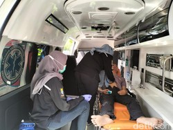 3 Petugas Sekuriti Sesak Napas Saat Padamkan Api di Gedung DPRD Jabar