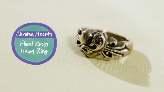 Potret Chrome Hearts Floral Ring/ Foto: youtube.com/voguekorea Potret Chrome Hearts Floral Ring